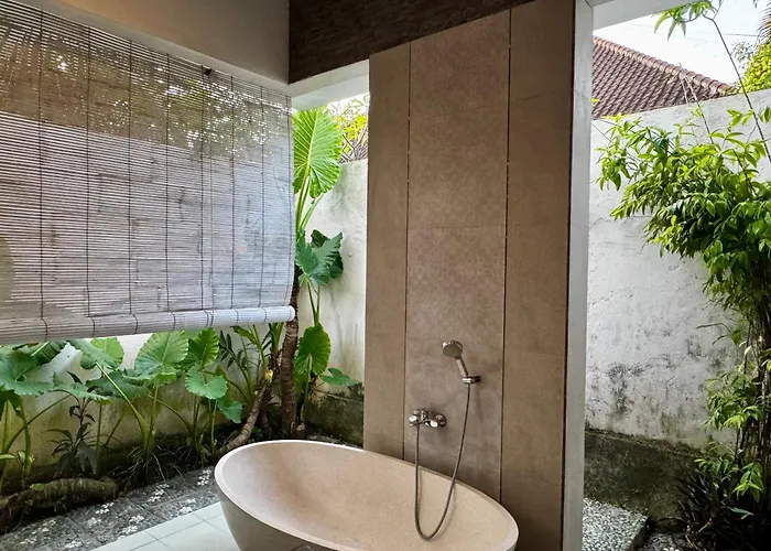 Villa Kamua - A Cozy Escape Canggu